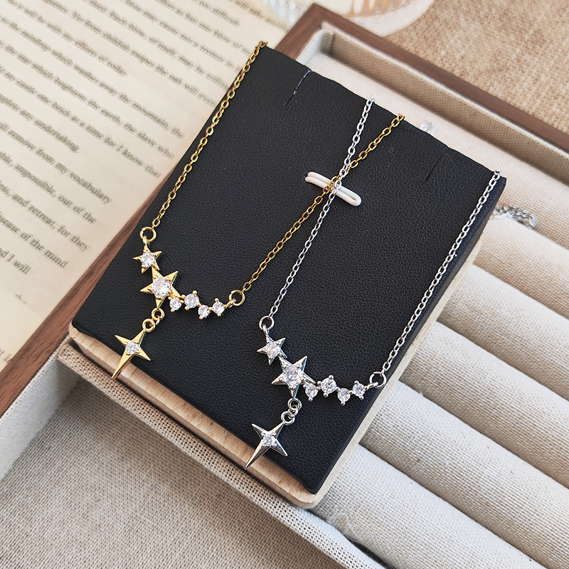 A new Korean version with a unique design sense, star tassel pendant titanium steel necklace, versatile for women, and slightly studded with diamonds Application Scenario