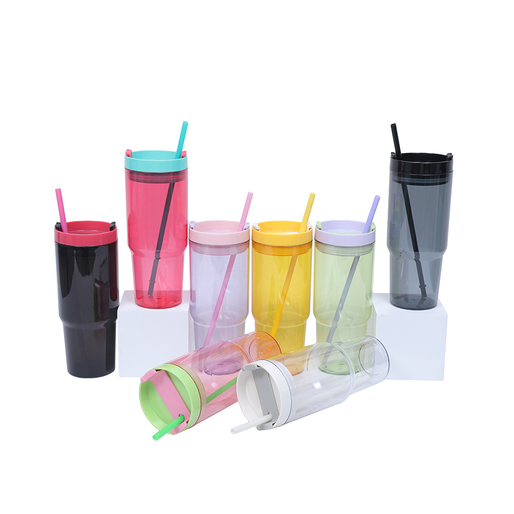 Cross-border factory direct supply, three-piece set with plastic cup, car cup with handle, water cup with straw, large capacity, high appearance level Application Scenario
