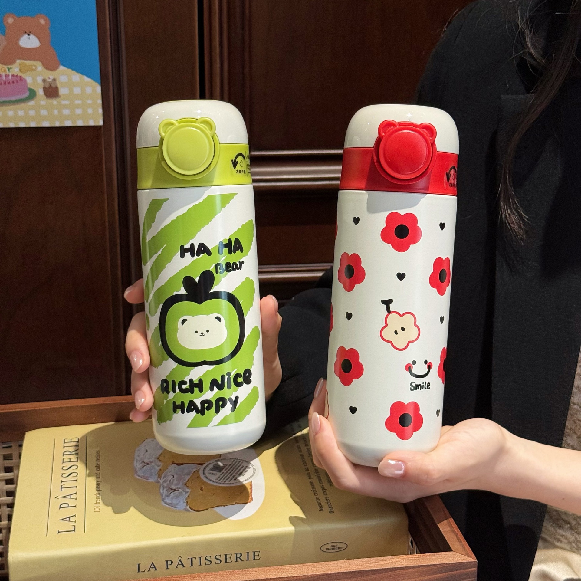 Wholesale of cartoon insulated cups, student portable hand-held elastic lid straw cups, couple stainless steel vacuum gift water cups Specification drawing
