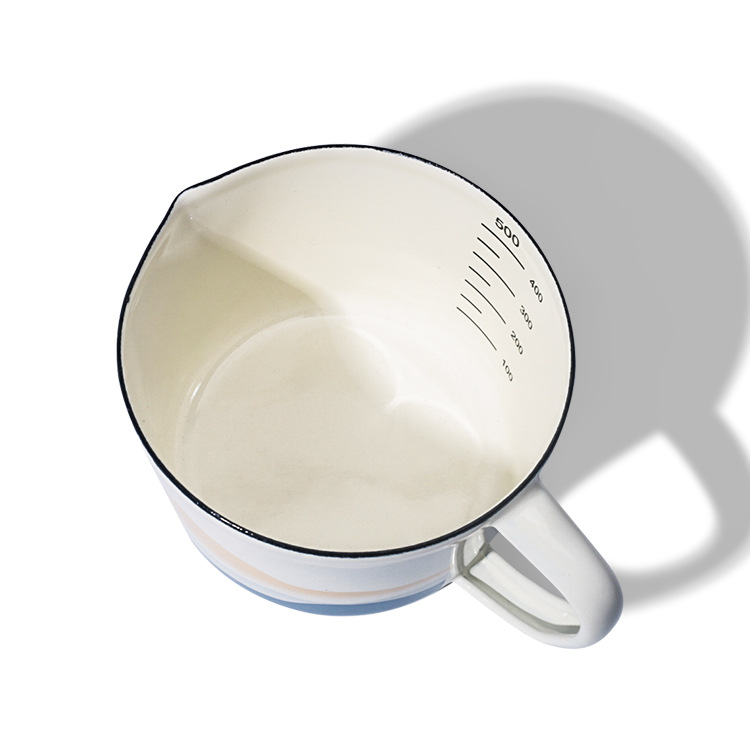 Single-spout enamel measuring cup 1000ml, enamel graduated measuring cup with handle, heat-resistant Application Scenario
