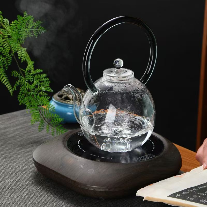 This is a light luxury handcrafted heat-resistant glass starry sky teapot that can be heated by an electric ceramic stove. It is a Taiwanese galaxy starry sky glass teapot Specification drawing