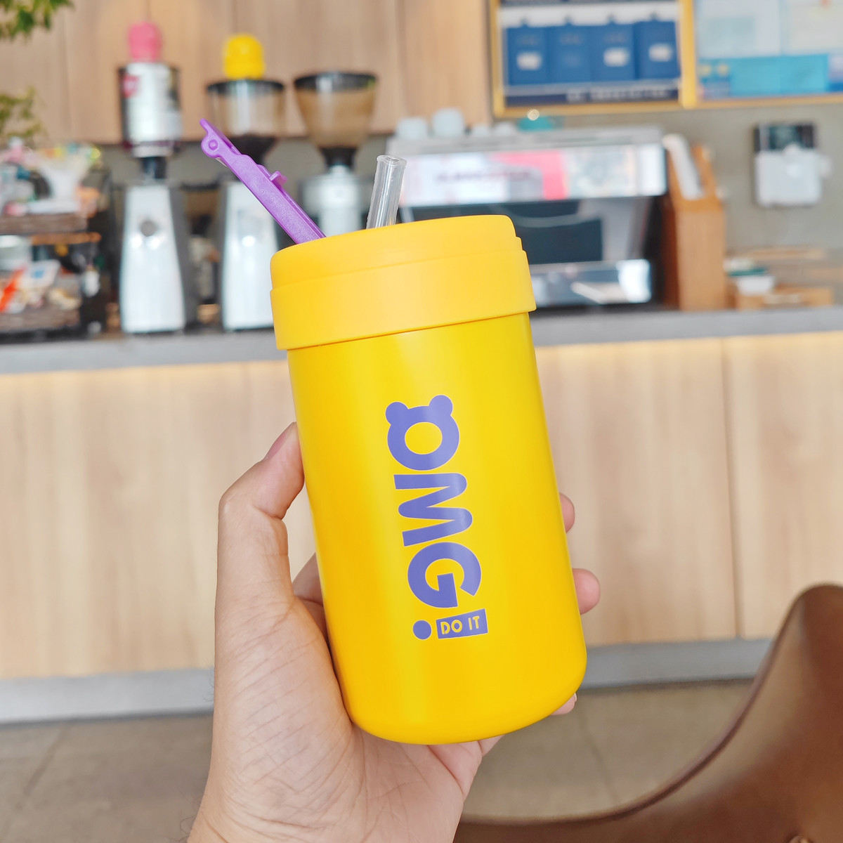 Wholesale of simple adult insulated cups with straws, portable coffee cups, fresh and high-quality office stainless steel water cups Specification drawing