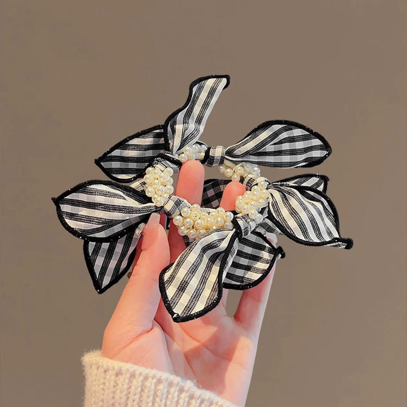 Korean hair accessories, fresh and fresh black and white checkered bow, pearl small intestine hair band, artistic and elegant hair tie, hair tie Specification drawing