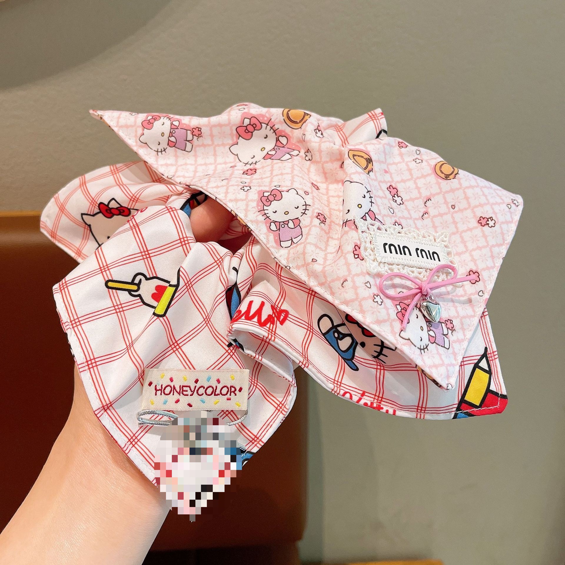 College girl kitty cat square scarf, large intestine hair band, female hair tie, ponytail tied at the back of the head, hair tie, leather band headwear details Picture