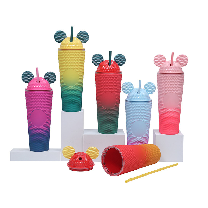 New cross-border Amazon double-layer plastic straw cup, gradient color creative water cup, portable cat ear cap durian cup Application Scenario
