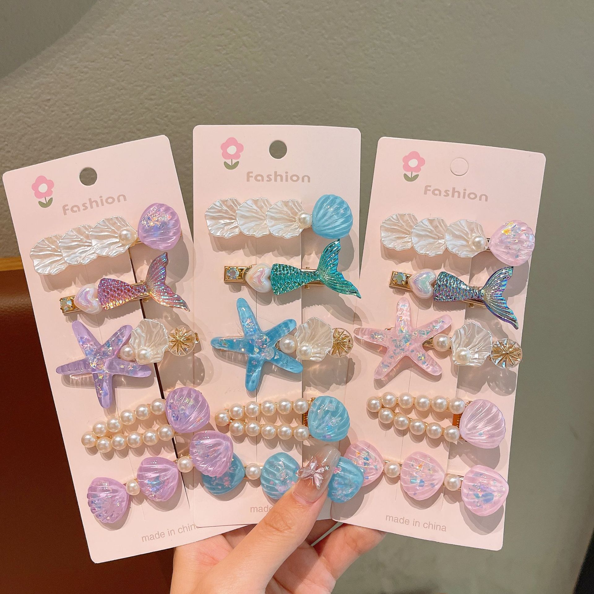 Cute fishtail hair clips for children, side bangs clips for girls, little girl mermaid princess hair clips, headwear clips details Picture