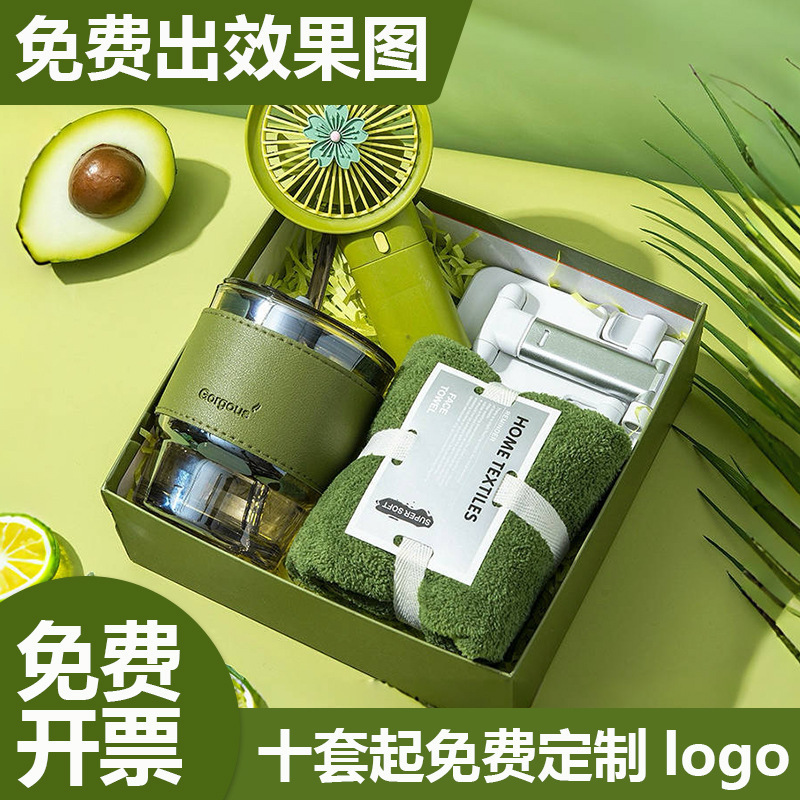 Practical small gifts that can be printed with logos for team-building activities. They can be given to employees and clients as universal gifts for company openings details Picture