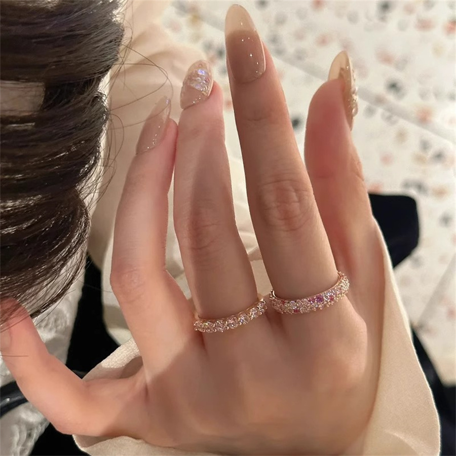 A new mid-style exquisite pink diamond full diamond ring for women's autumn and winter, with a light luxury, niche and high-end feel, versatile row diamond open ring Specification drawing