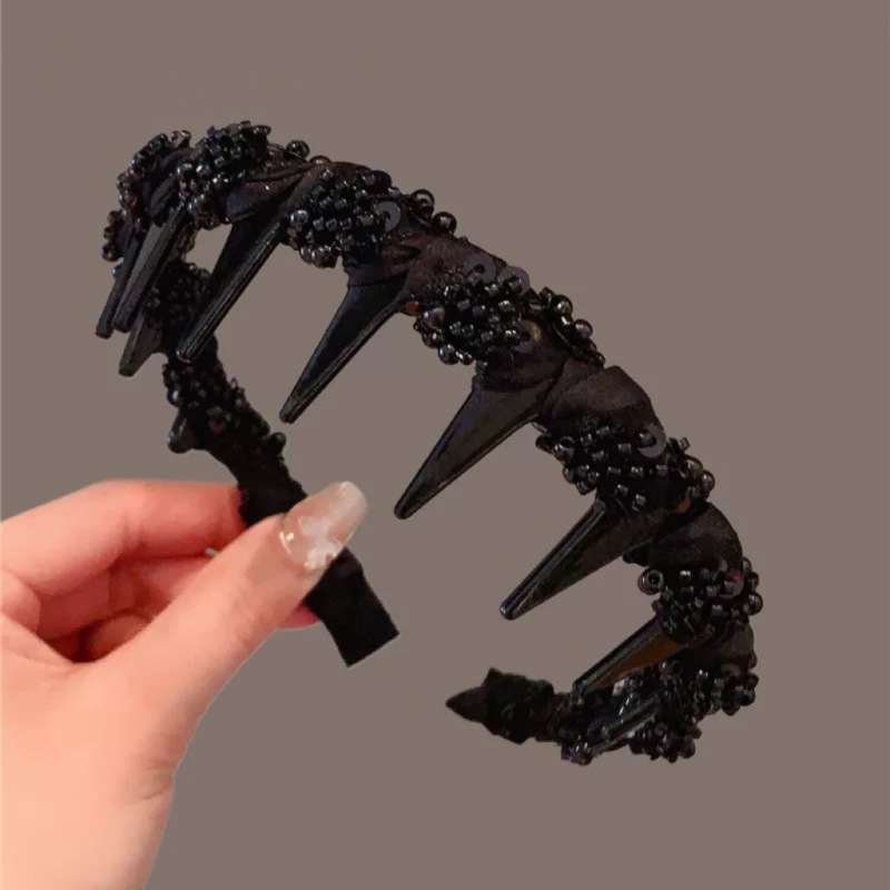 Paris Princess hairband for women, new height-increasing headband, pressure hair, face-washing hairpin, small chanel-style handcrafted beaded hair bundle details Picture
