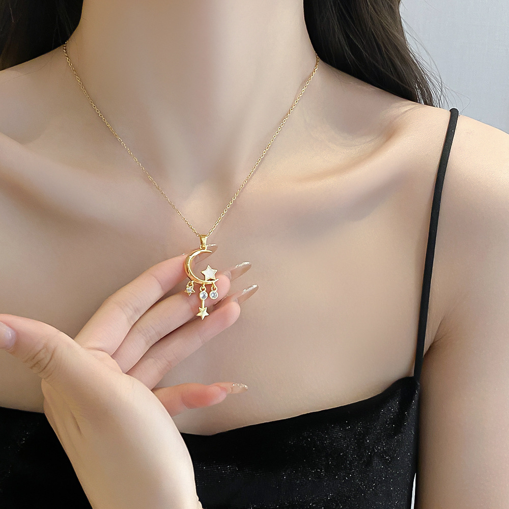Fashionable and niche design, tassel star moon pendant titanium steel necklace, women's light luxury, versatile collarbone chain accessory Specification drawing
