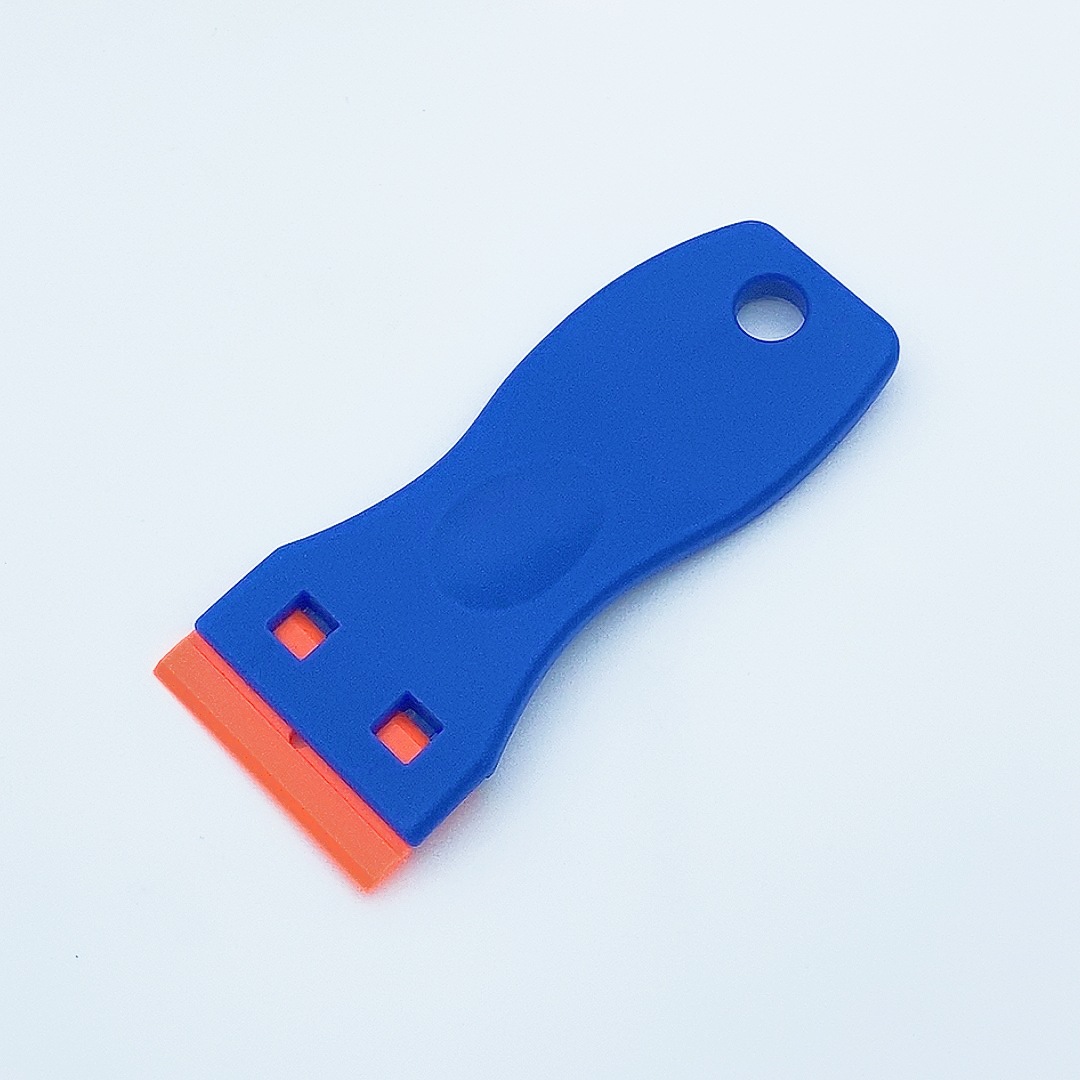 Wholesale colored plastic glue removal scrapers, multi-functional cleaning scrapers, car film application tools, household cleaning shovels Application Scenario