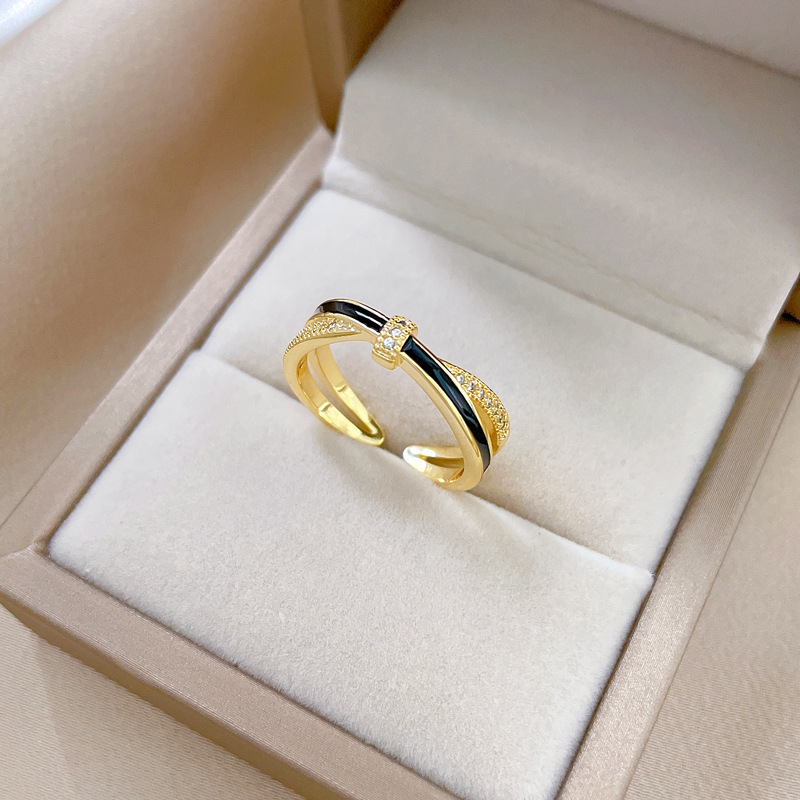 【 Real gold electroplating 】 Open oil drip cross-shaped fashionable micro-inlay light luxury ring index finger ring, the same style as the Internet celebrity, cold style Application Scenario