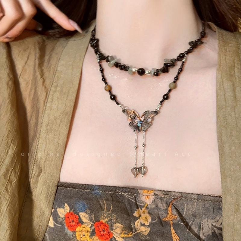 New Chinese-style butterfly pendant, beaded double-layer necklace, long women's retro ethnic style accessory, high-end collarbone chain with Chinese style Application Scenario
