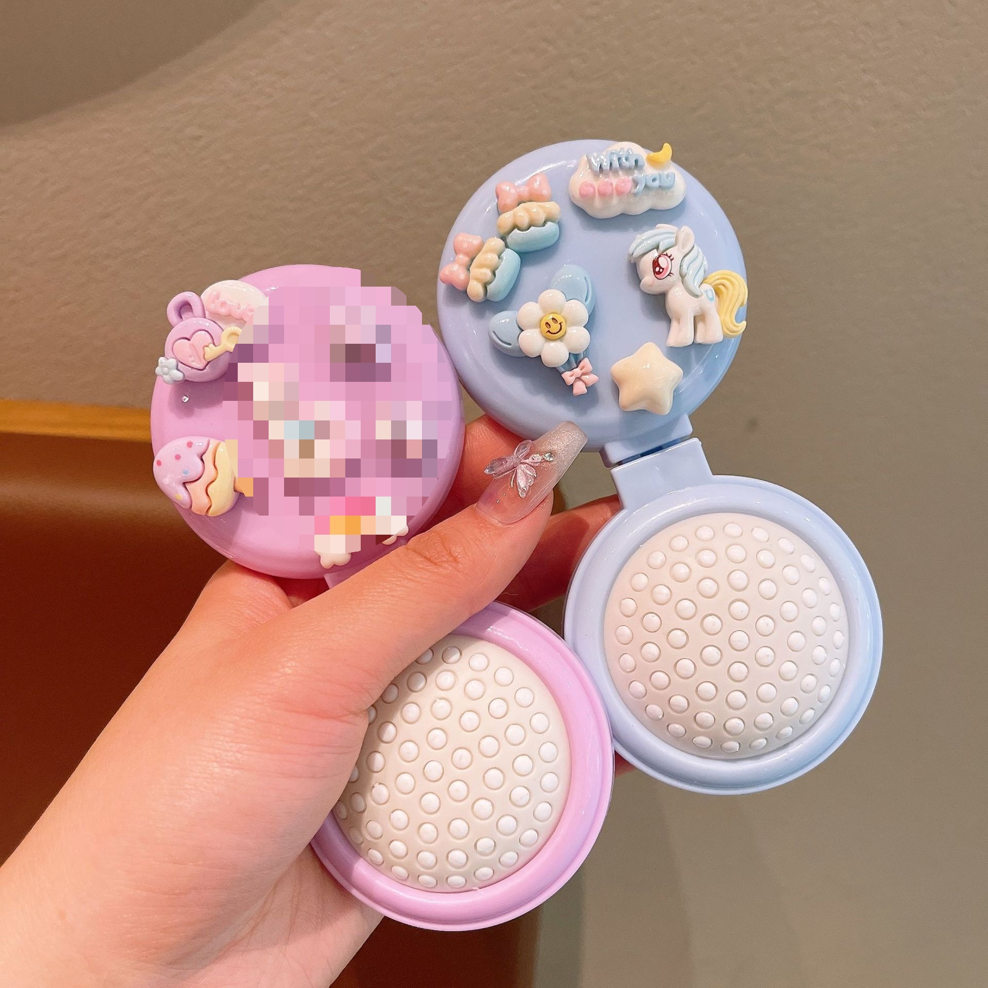 Cute portable flip cover folding airbag comb massage mini comb mirror integrated mini air cushion comb for women details Picture