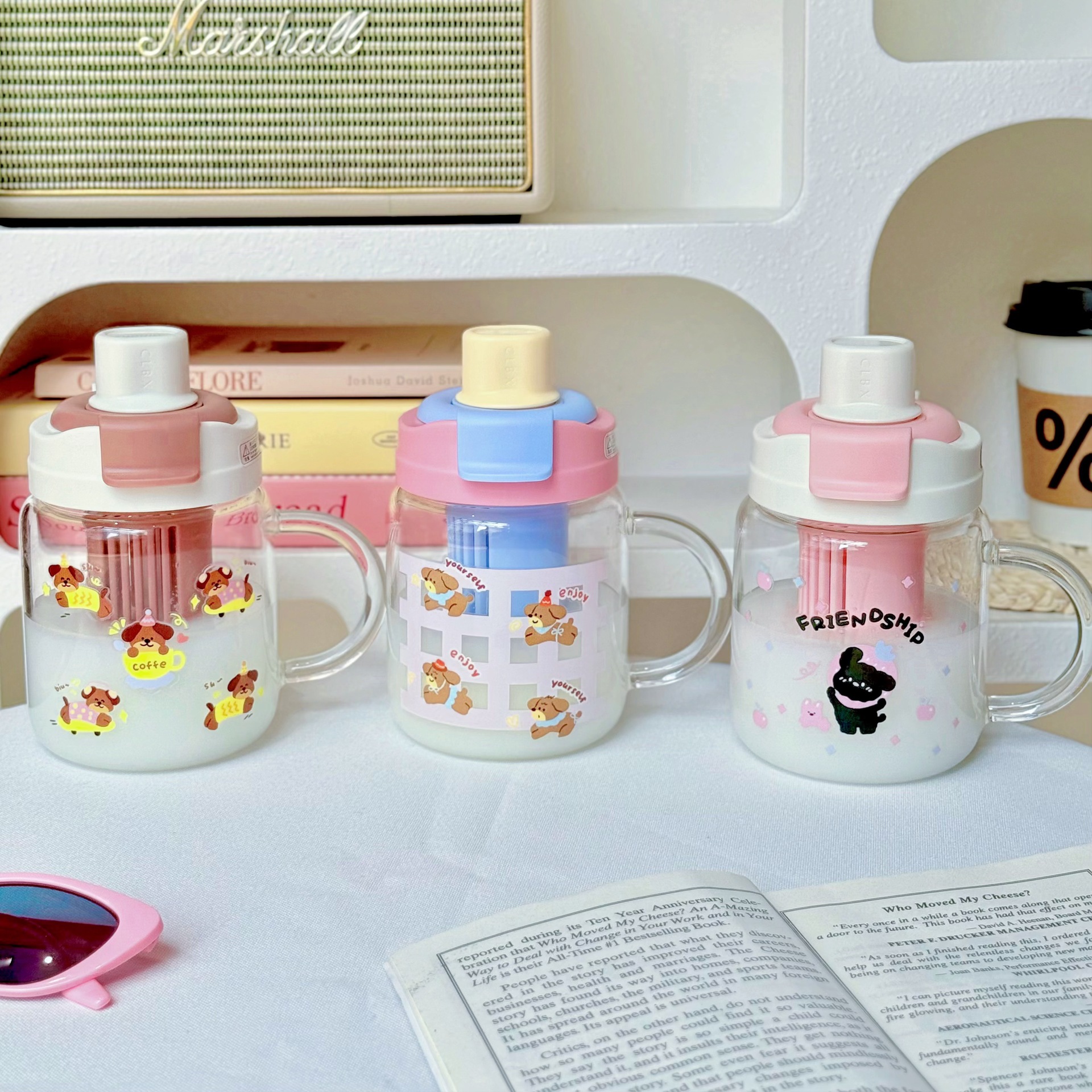 Cartoon and cute double drinking cups with handles, high appearance level glass cups for girls to make tea, with filters, high-temperature resistant cups details Picture