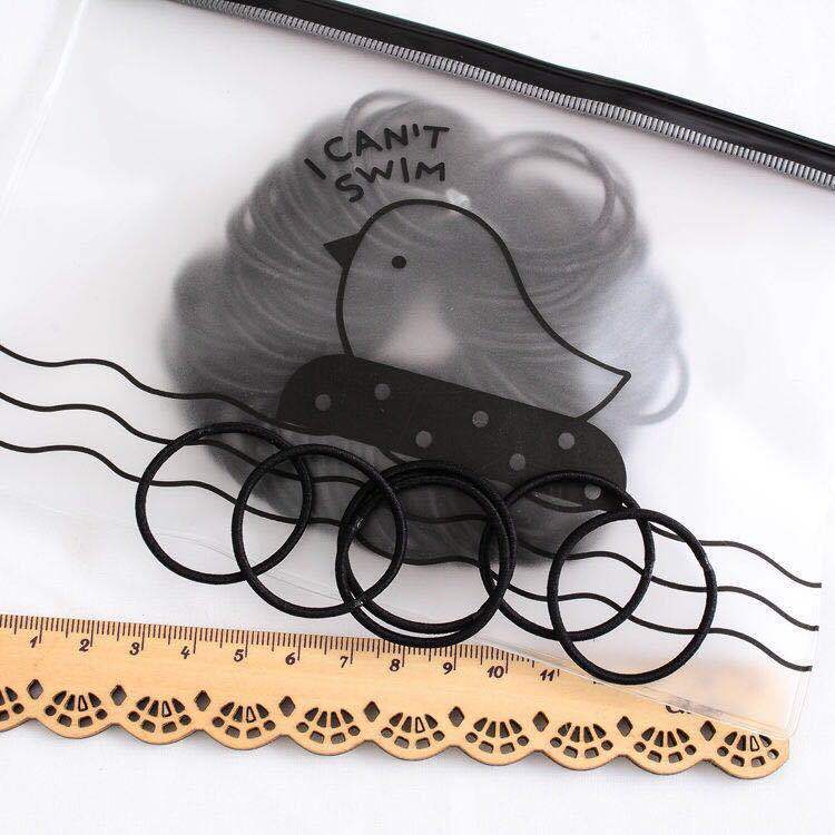 The popular Instagram hair tie features a simple small loop and thin hair band. It is a basic hair tie and headwear with a high-elasticity rubber band Item Picture