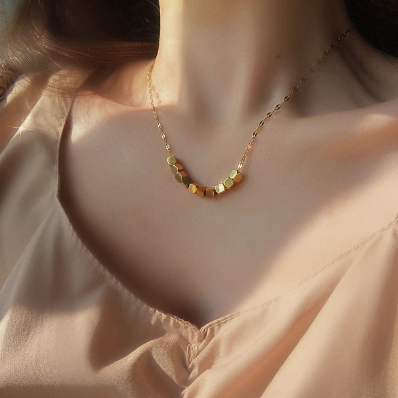 A perfect and elegant small square geometric pendant titanium steel necklace with a unique design sense and a light luxury collarbone chain for women full figure