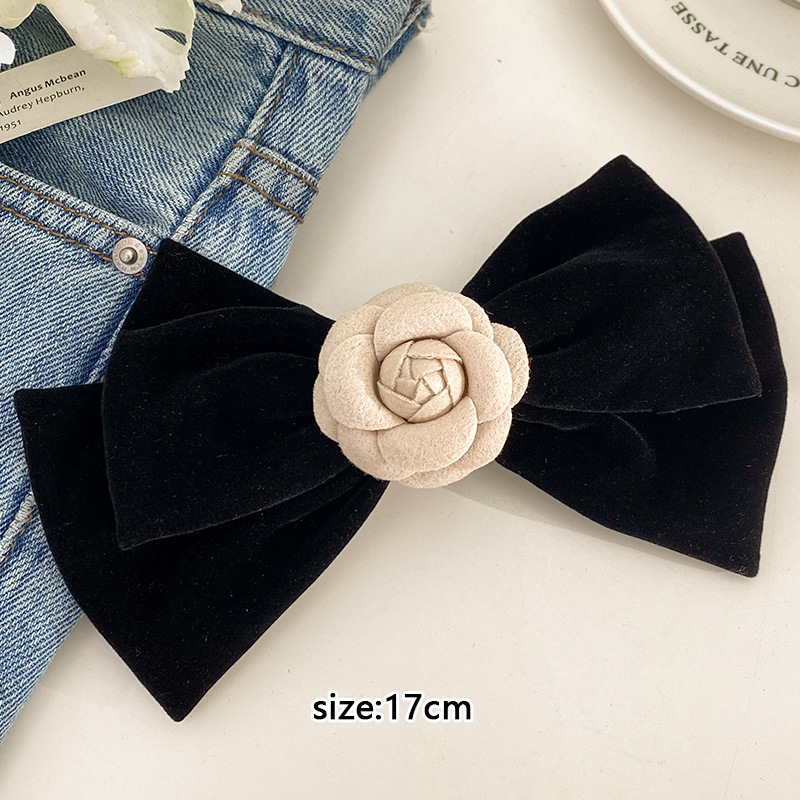Rich heiress black velvet rose bow hair clip, retro French top clip, high-end spring clip hair accessory Specification drawing