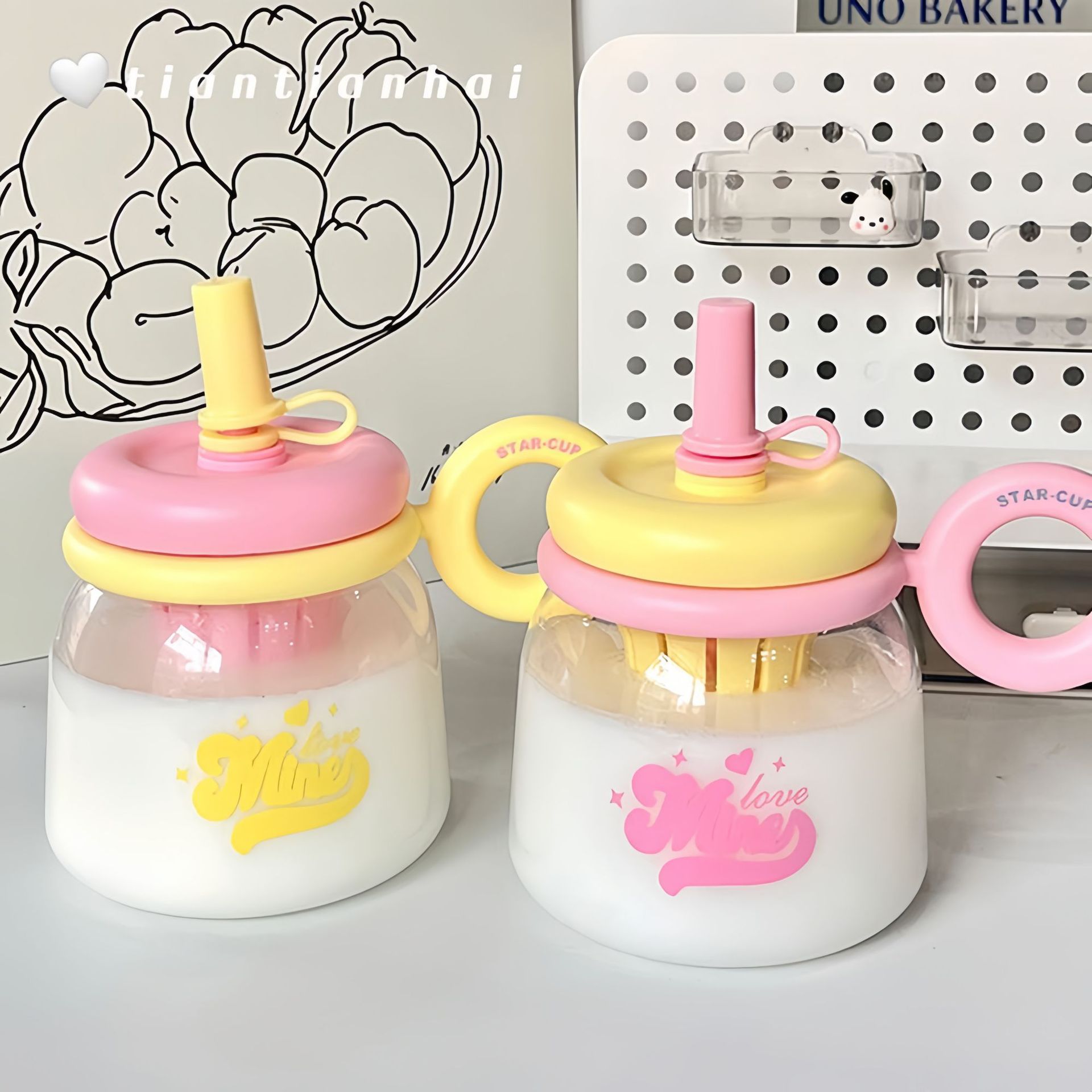 New office water cup with a filter, tea-water separation straw cup, large capacity, big belly and handle, plastic cup full figure