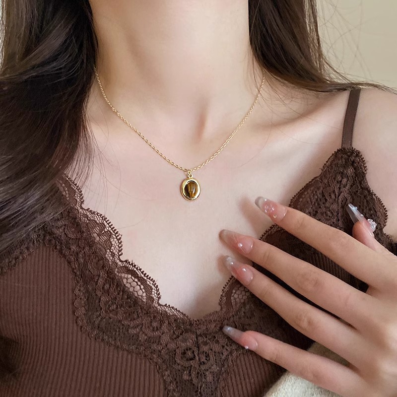 Maillard Tiger's Eye stone beaded stacked necklace for women, a light luxury and niche collarbone chain, sweet and cool, high-end retro accessory for summer Specification drawing
