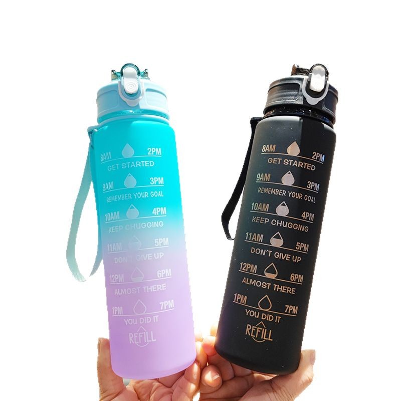 New high appearance level portable handle fitness sports water bottle, outdoor large capacity 900ml gradient color space plastic cup Item Picture