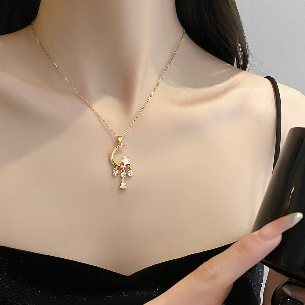 Fashionable and niche design, tassel star moon pendant titanium steel necklace, women's light luxury, versatile collarbone chain accessory Application Scenario