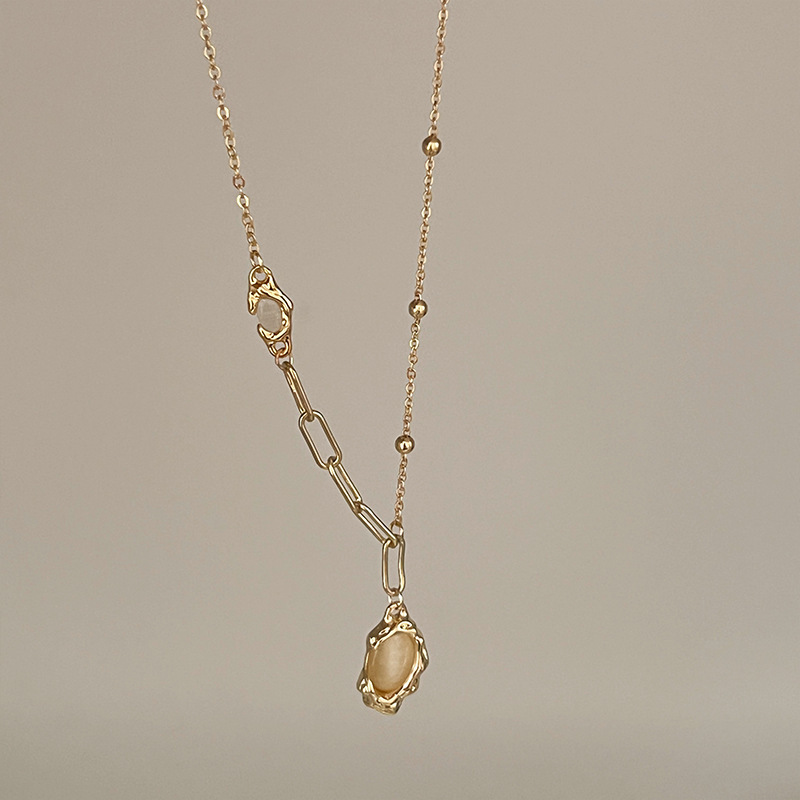 Tiger's eye stone pendant hoodie necklace, a versatile accessory for women's light luxury and retro style, a new best-selling sweater chain in 2024 Item Picture
