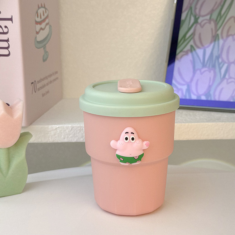 Sealed and leak-proof plastic cup with straw, new plastic PI Daxing water cup for female office workers, heat-resistant Application Scenario
