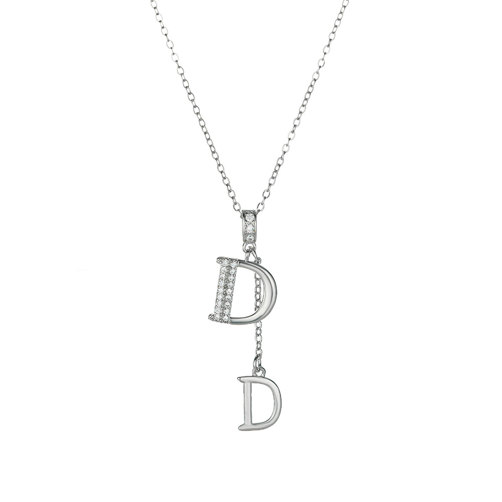 Fashionable full-diamond, simple D-shaped tassel titanium steel necklace, feminine, light luxury, niche collarbone chain, popular online accessory wholesale Item Picture