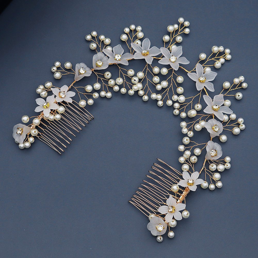 Korean-style wedding accessories, handcrafted and elegant pearl hair combs, Xiuhe dress headwear, styling, updo and pair combs details Picture
