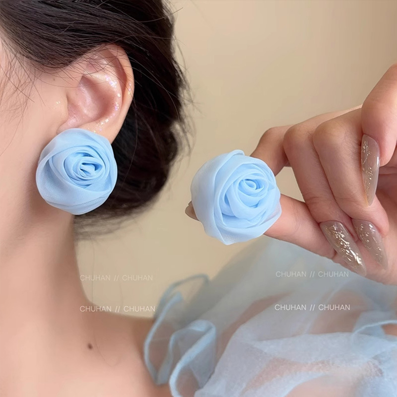 Sweet girl ~ Gentle flower earrings 2025 New bestseller Hepburn style high-end stud earrings, elegant earrings Specification drawing