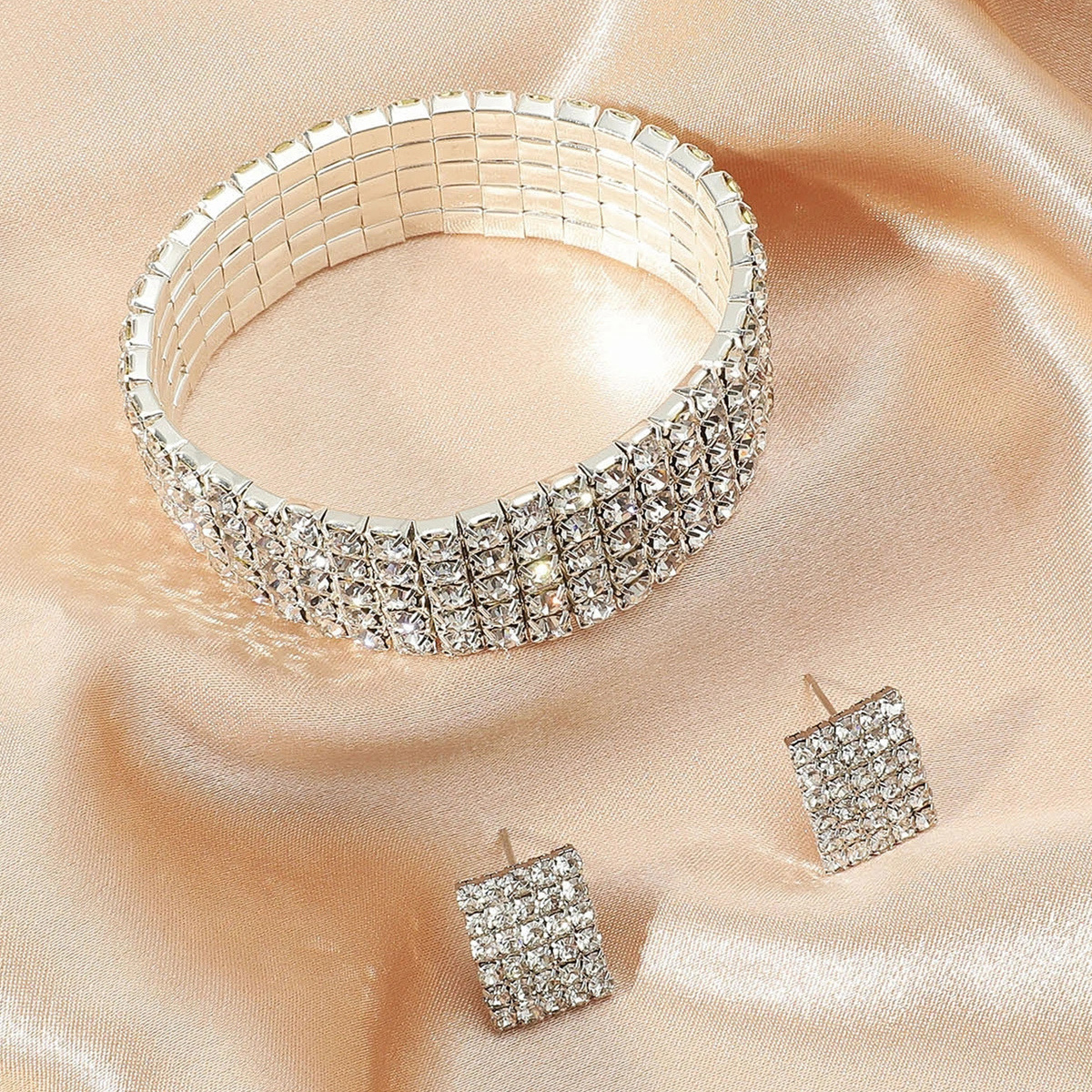 Bridal accessories: European and American claw chain, full diamond elastic bracelet, rectangular earrings, AliExpress bracelet wholesale N6040 Specification drawing