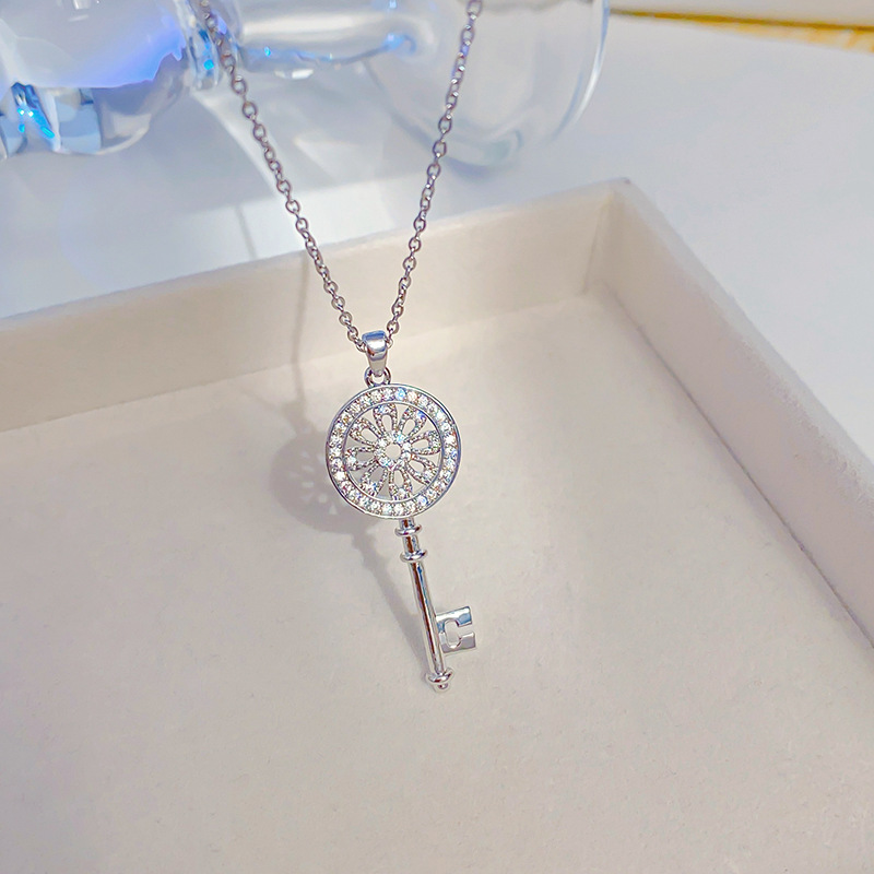 Korean fashion zircon magic key pendant titanium steel necklace women's light luxury bestseller collarbone chain popular jewelry details Picture