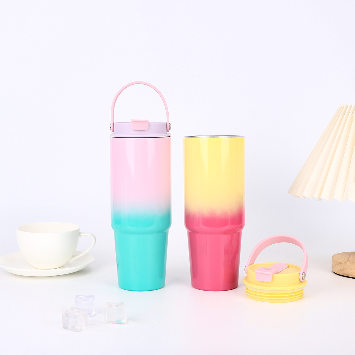 Factory direct supply gradient color 30oz hand-held car cup, 304 stainless steel insulated cup, outdoor portable travel cup Application Scenario