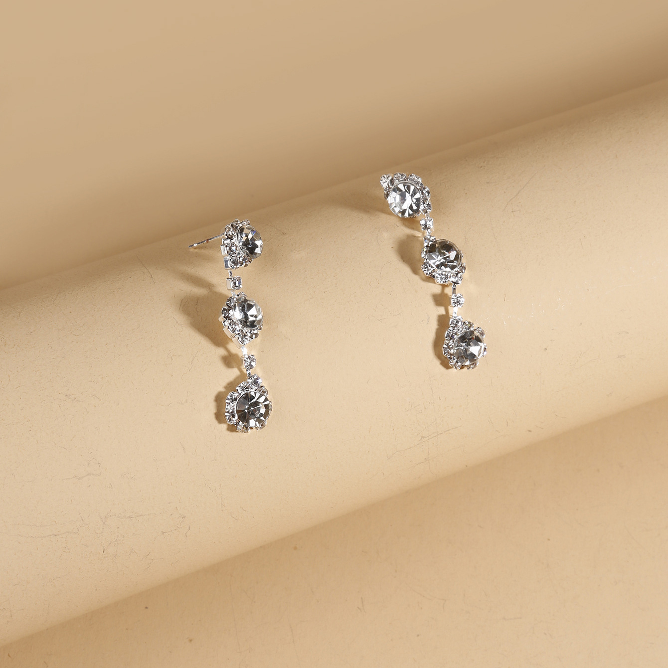 Wedding accessories: European and American fashion full-diamond two-piece set, bride's suit, necklace, earrings wholesale N5699 Application Scenario