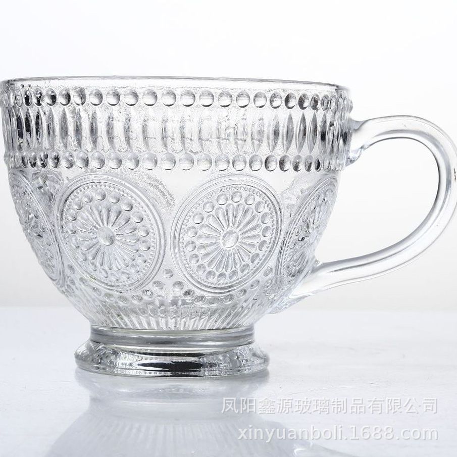 Glass cup, embossed sunflower water cup, summer milk breakfast oatmeal cup, ins style household tea cup with handle spoon Item Picture
