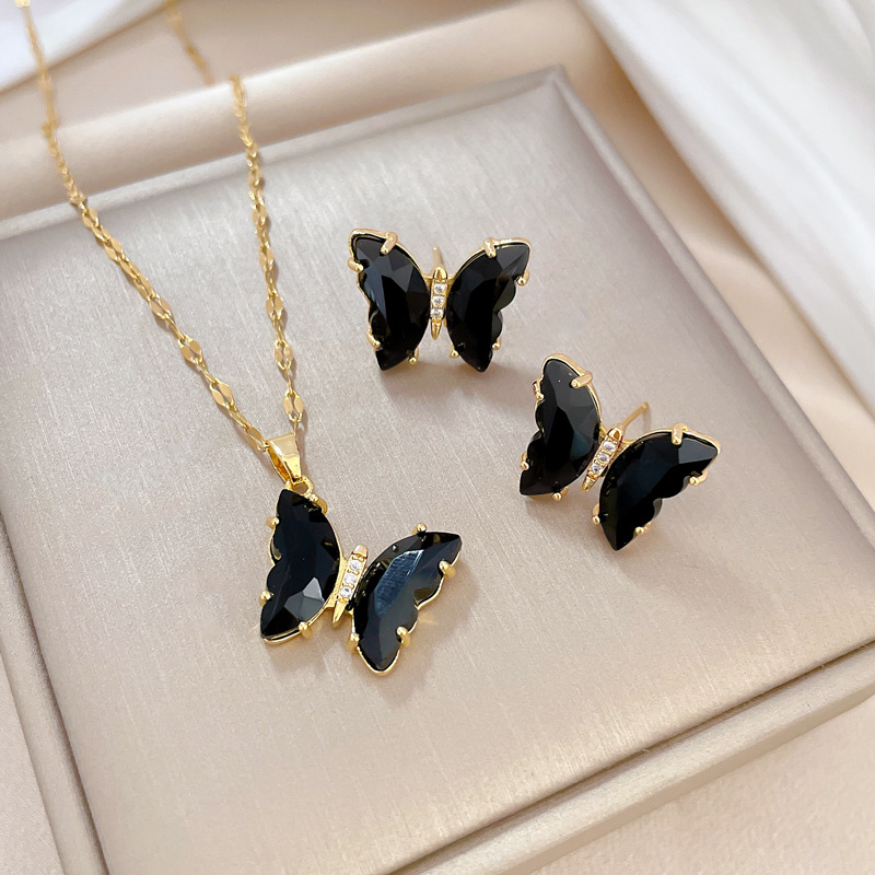 【 Titanium Steel 】 Crystal Butterfly Necklace Earrings Set, Light Luxury, micro-inlay, personalized and elegant Banquet earrings and Necklaces combination Application Scenario