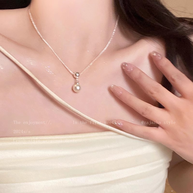Silver heart-shaped pearl pendant necklace, women's summer light luxury and niche design sense collarbone chain, Instagram trendy Internet celebrity accessory Specification drawing