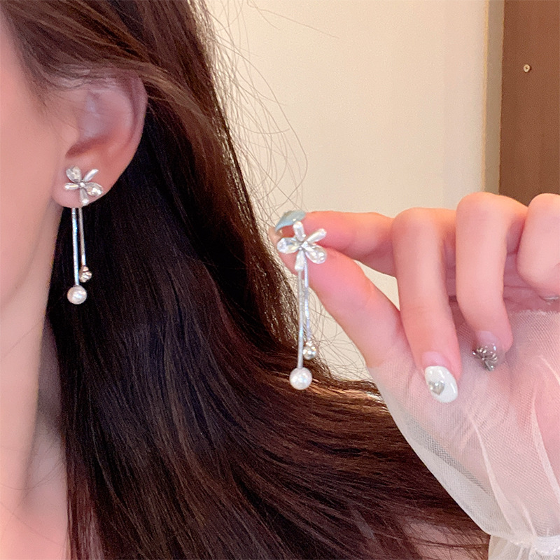 Tassel flower bead earrings, a Korean-style light luxury and high-end back-hanging stud earrings for women, a new versatile ear accessory for 2025 details Picture