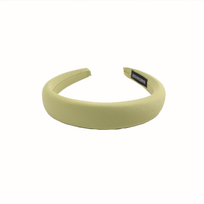 Forest-style green hair band, high top pressure hair band, versatile hair clip for women's daily outings in summer, simple hair tie headwear Item Picture