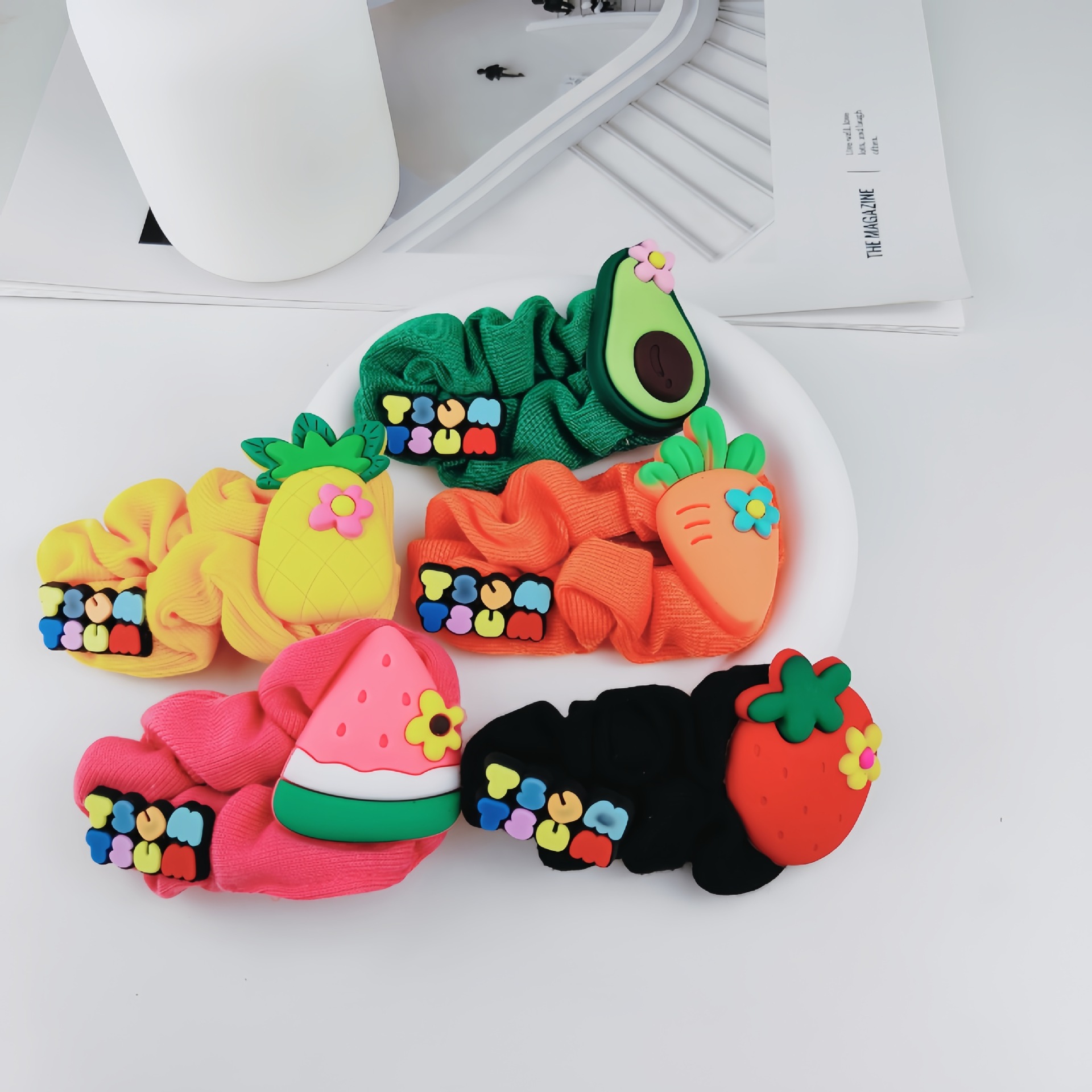 Summer sweet and spicy dopamine girl fruit BB clip, Korean version cute cartoon fashion Barbie style top clip and side clip hair accessory details Picture