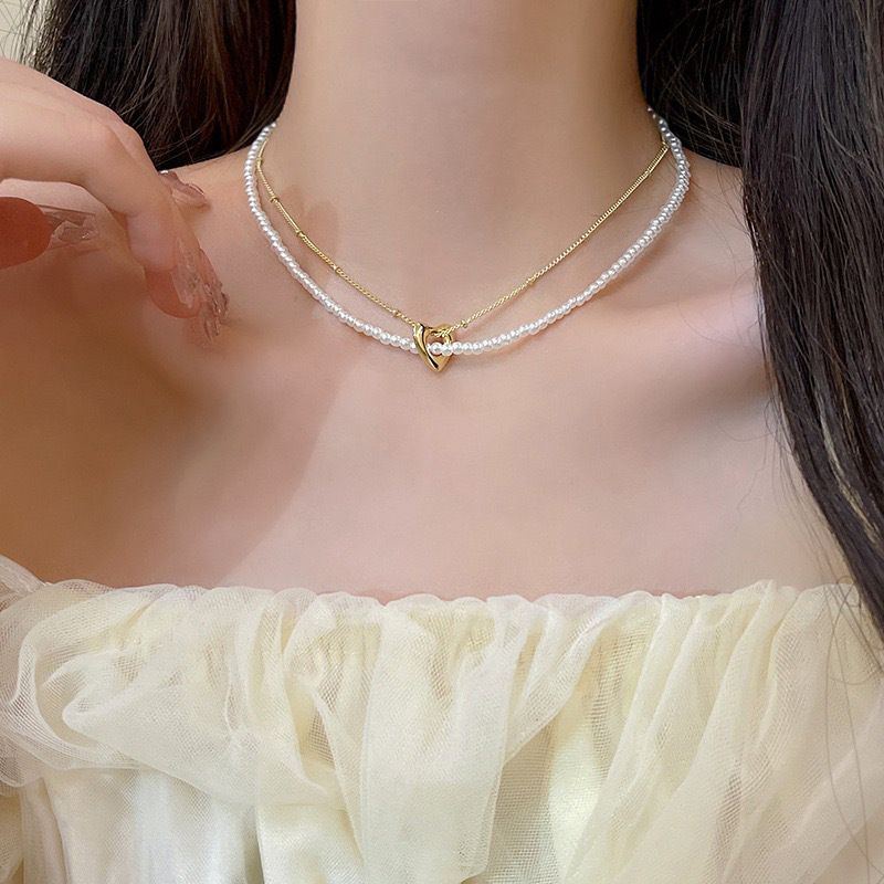 Retro pearl collarbone chain, a versatile necklace from Dongdaemun, South Korea. Niche design, elegant and refined, a ladylike double-layered necklace details Picture