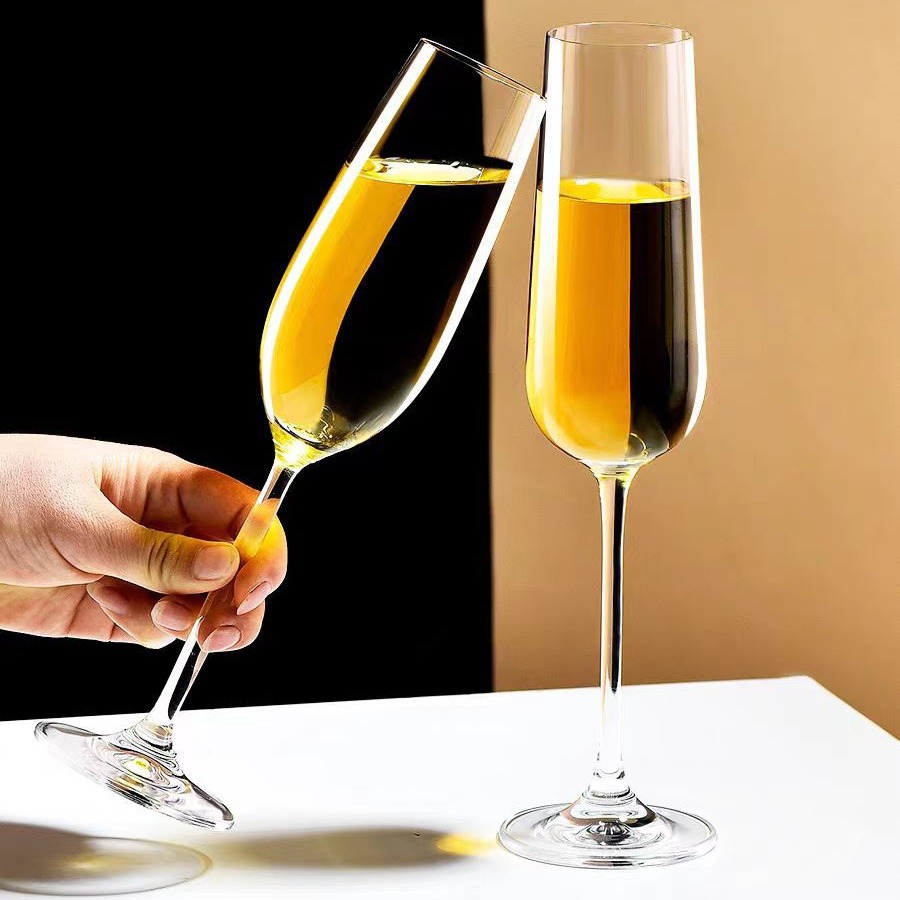 Thickened glass champagne glass, tall red wine glass, wine glass, sparkling wine glass, sweet wine glass, French in cocktail glass Specification drawing