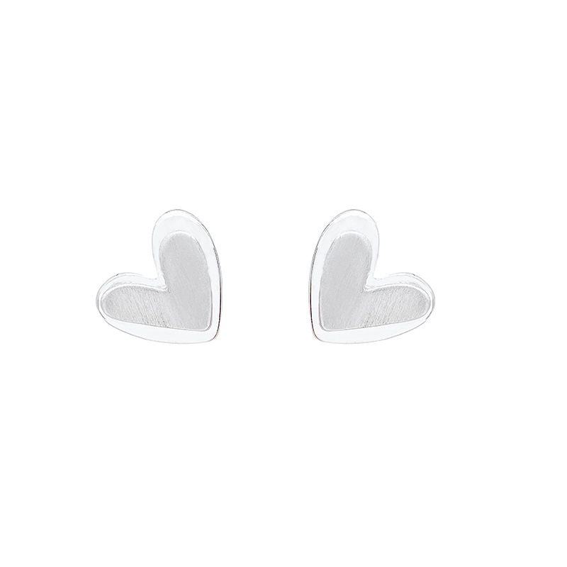 Brushed and frosted textured heart-shaped earrings for women, cold and stylish style earrings, Korean-style fashionable and high-end stud earrings Item Picture