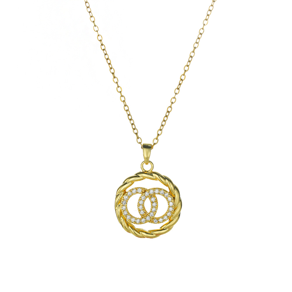 Korean-style high-end and elegant double-ring full diamond titanium steel necklace stud set, fashionable and versatile full diamond collarbone chain accessory Item Picture