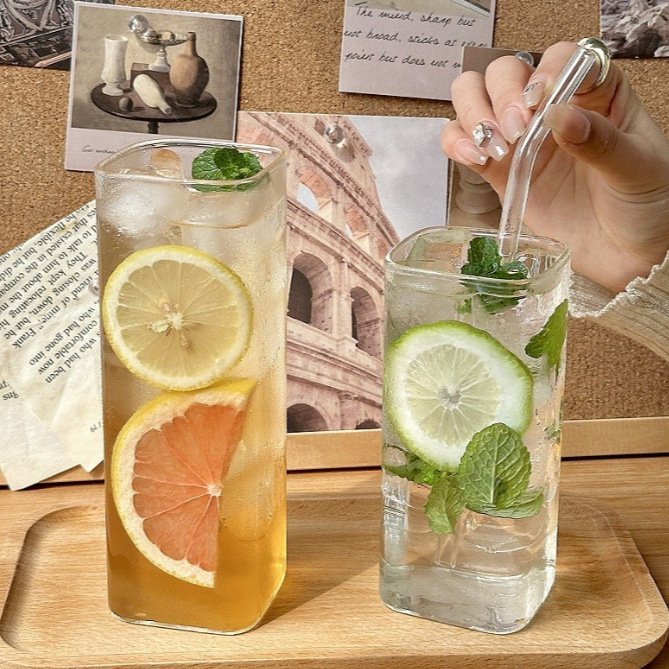 Ins-style coffee shop, transparent glass coffee cups, square juice cold drinks, breakfast milk cups, fruit tea cups Application Scenario
