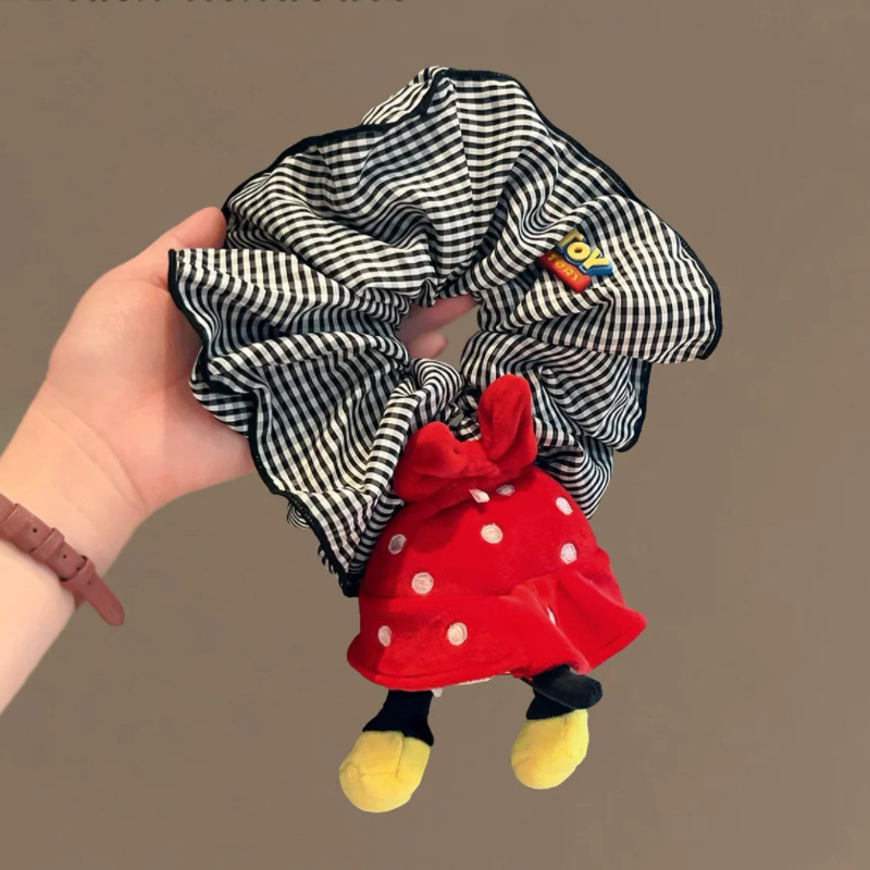 Mickey, Donald Duck, cute bottom, large intestine, hair band, high-end female style, flower headwear, bun hair, hair rope, flower hair accessory Application Scenario