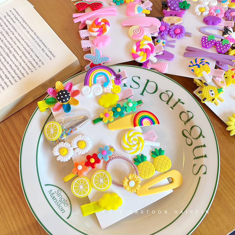 Children's hairpins, cute cartoon hair clips, girls' hairpins, Korean-style flower bb clips, baby hair accessories, bangs clips for girls Application Scenario