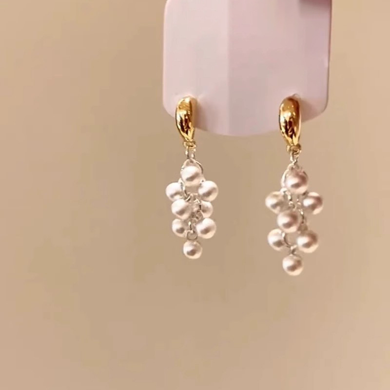 Cold and elegant grape string pearl earrings for women, French light luxury and high-end style, tassel earrings, gentle and high appearance level earrings Specification drawing