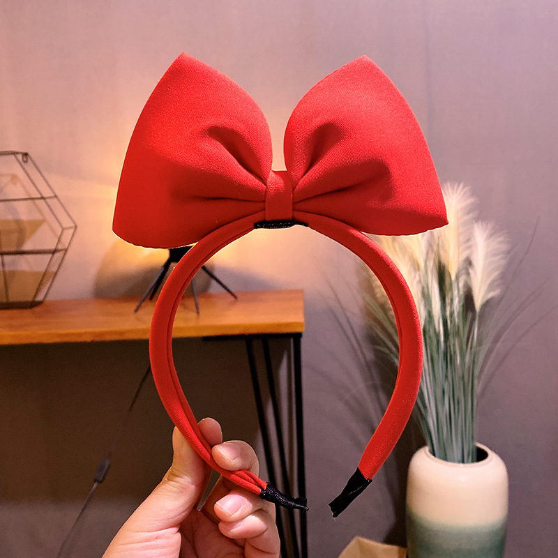 A large bow headband, a three-dimensional hair clip of the "Fugitive Princess" in the middle of South Korea, a face-washing Internet celebrity, a new style of headwear for women in 2023 details Picture